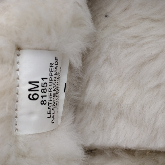 The Vermont Country Store Blue Suede Leather Floral Embroidered Slip On Slipper - Picture 12 of 16